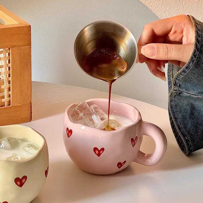 1pcs Hand Painted Love Mug Creative Heart Water Cup Ceramic Milk Mug With Handle Valentine's Day Gift