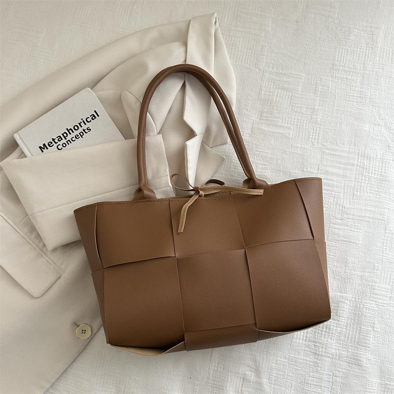 Women's Autumn and Winter New Versatile Two-piece Fashion Design Foreign Style Large Capacity Shoulder Portable Tote Bag