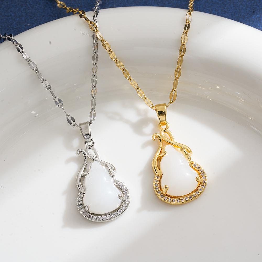 European and American Korean-Style Stone Gourd Pendant Necklace with Color-Preserving Clavicle Chain