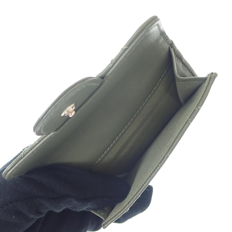 CHANEL  AP0230-Y04059-NZG82 Tri-fold wallet khaki lambskin Women