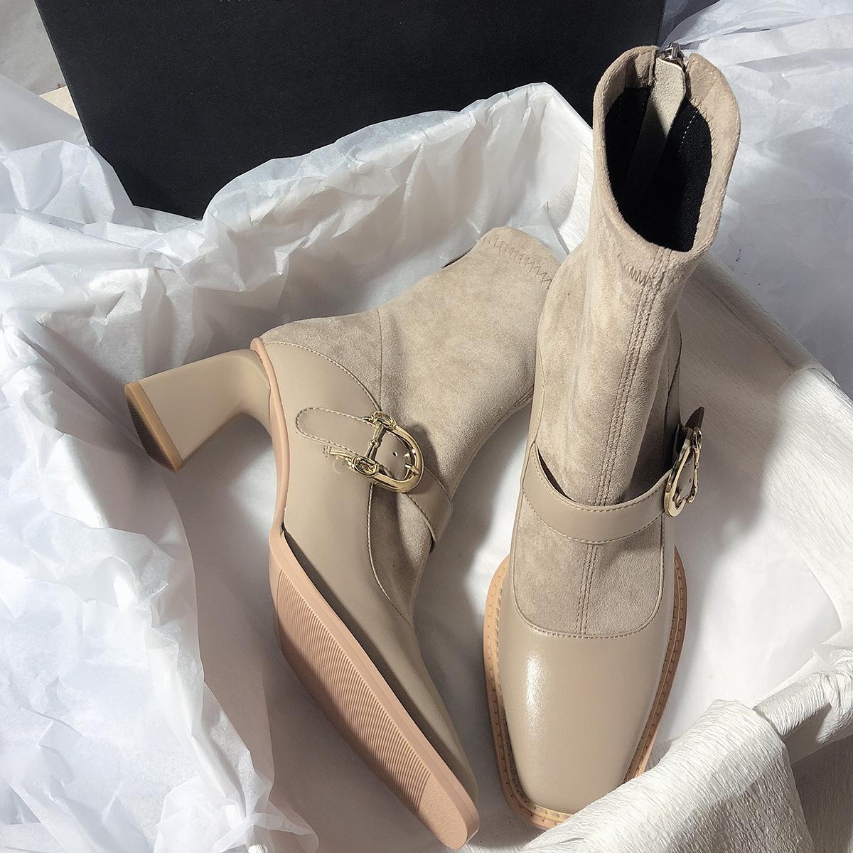 

толстый каблук квадратный носок эластичные сапоги короткие сапоги послушно сращенные замшевые нежные большие размеры тонкие сапоги женские 40