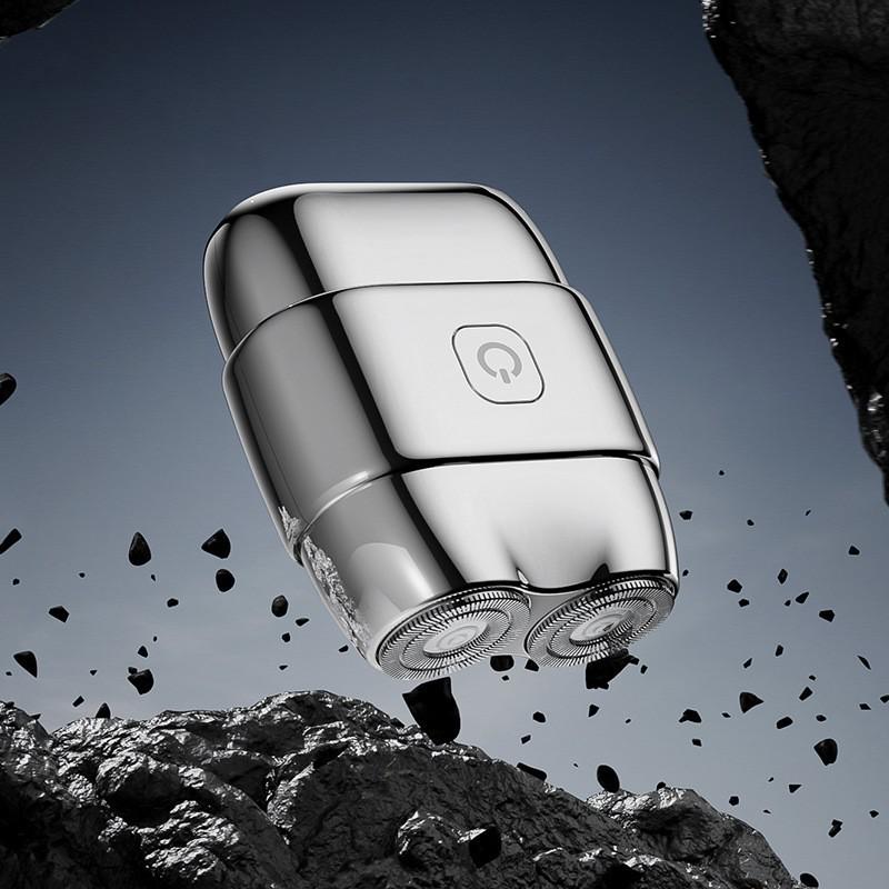 Men's Rechargeable Portable Electric Double-Head Shaver, Washable with Magnetic Blade.