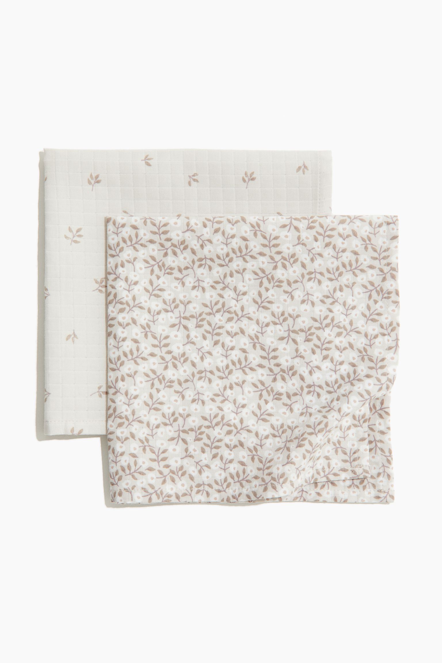 

2 упаковки небольших муслиновых салфеток