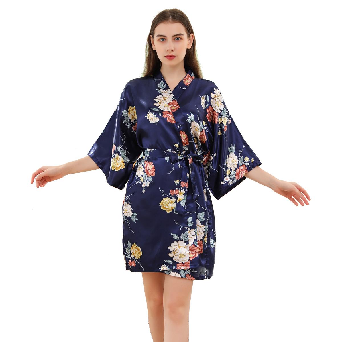 

Короткий искусственный шелк пионовый пионовый принт кимоно халат японский кардиган модный темперамент элегантный одинарный пижама утренний халат удобная домашняя одежда One size