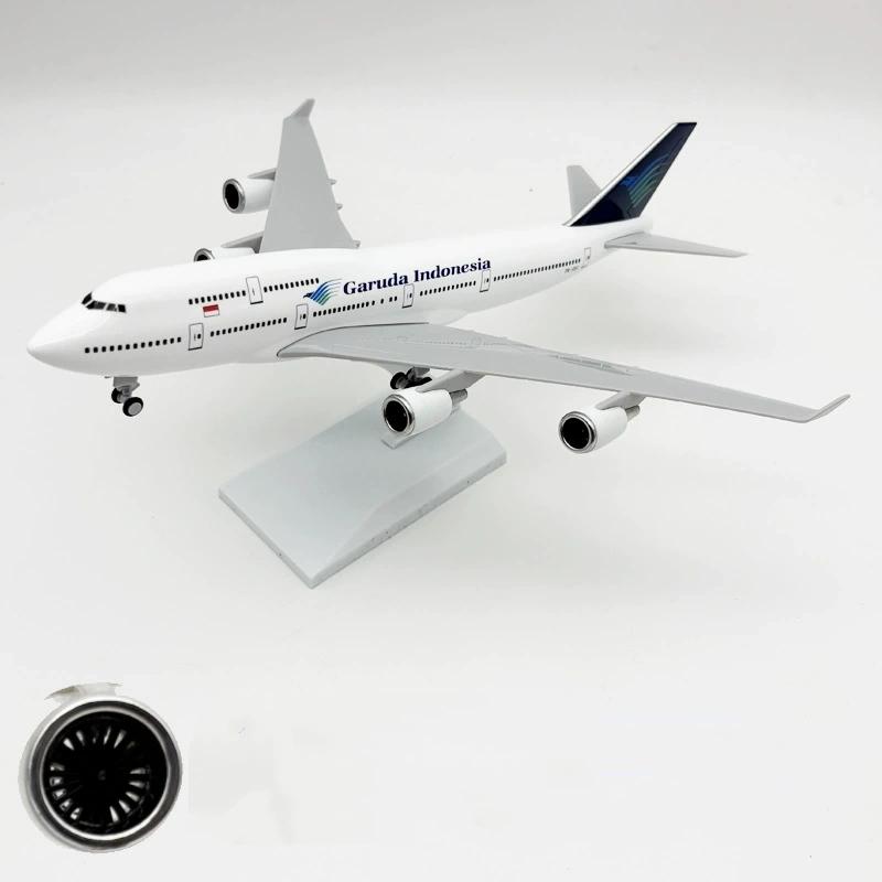 Resin Die-Casting Airplane B747 Garuda Indonesia Airlines 30CM Simulation Model Aircraft Toys Boys Kids Planes Model Aviation