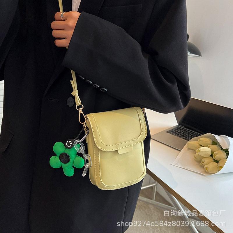 Fashion Mobile Phone Bag Manufacturer Small Bag Women's Bag New 2025 Popular Messenger Bag Strap Shoulder Small Square Bag