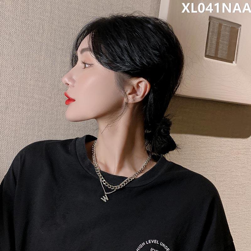 Dark Night 77 Stainless Steel Layered Clavicle Necklace - Hip Hop W-Letter Design, Versatile Titanium Steel Short Chain for Women