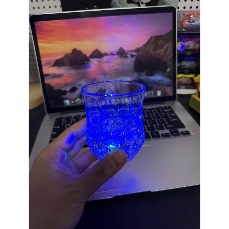 Luminous Birthday Gift Cup That Changes Color When Wet - Beer Cup That Glows and Changes Color When Water Is Poured Into It - Luminous Water Cup Pineapple Cup прозрачный