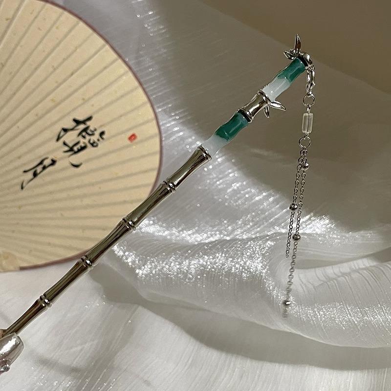 Ancient Chinese-Style Hanfu Hair Accessories: Elegant Updo Hairpins with Tassels for Women