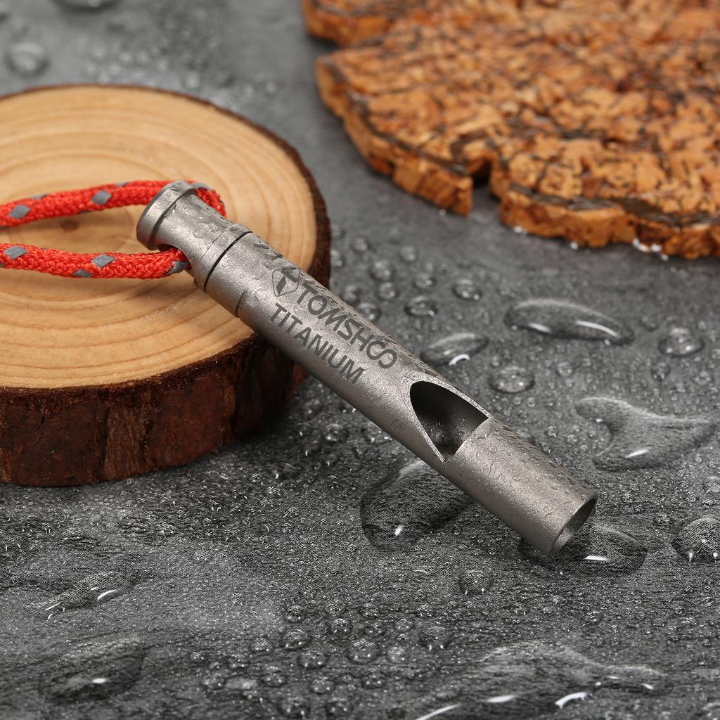 TOMSHOO Titan-Notpfeife mit Lanyard für Outdoor-Überleben, Camping, Wandern, Erkundung, Notpfeife