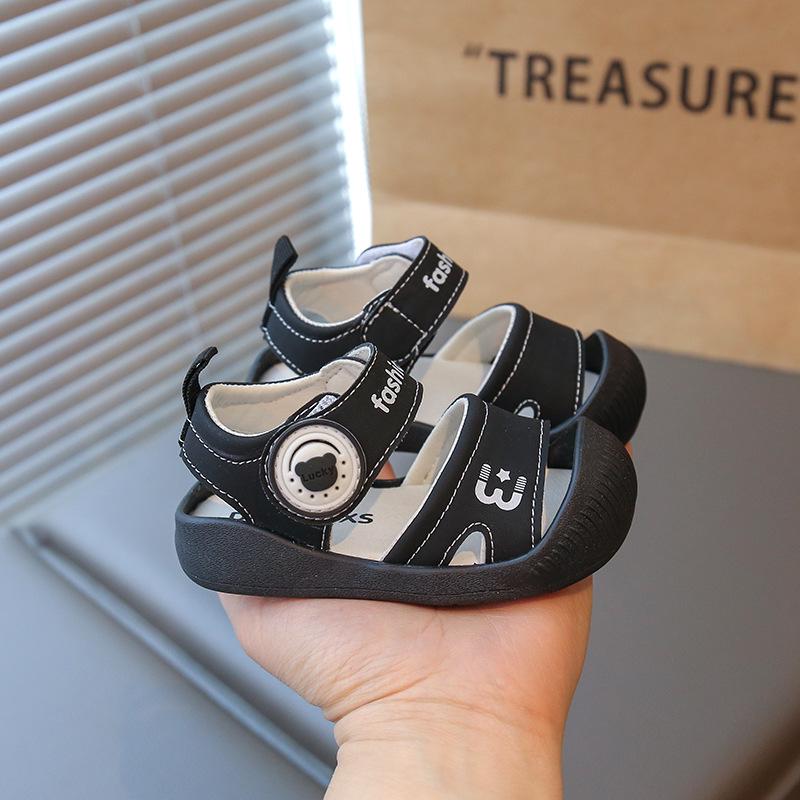 

Infant Non-Slip Mesh Sandals for 0-2 Years, Soft Sole Summer Shoes for Boys & Girls Size 23, Length 15 cm