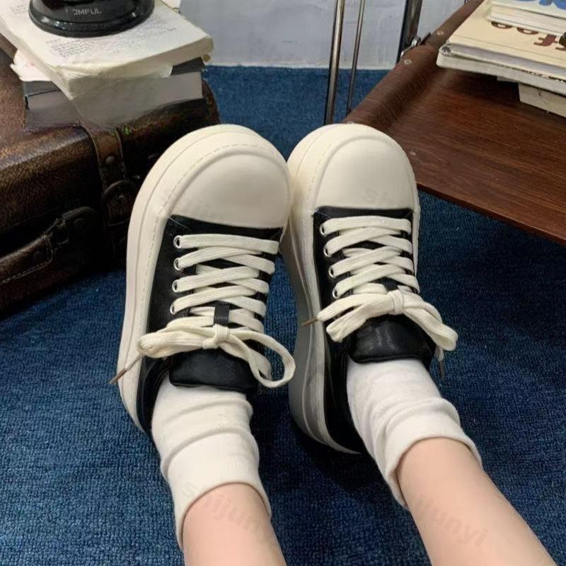 Fashion Platform White Shoes Women 2025 Autumn New Fashion Lace Up Height Increase Casual Shoes Comfortable Outdoor Non Slip Board Shoes