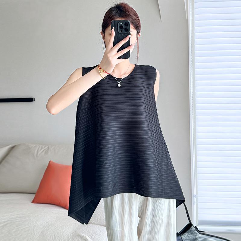 Miyake Damen Ärmelloses Oberteil mit unregelmäßiger Plissierung - Sommerkollektion 2024, Locker in Übergröße mit Rundhalsausschnitt