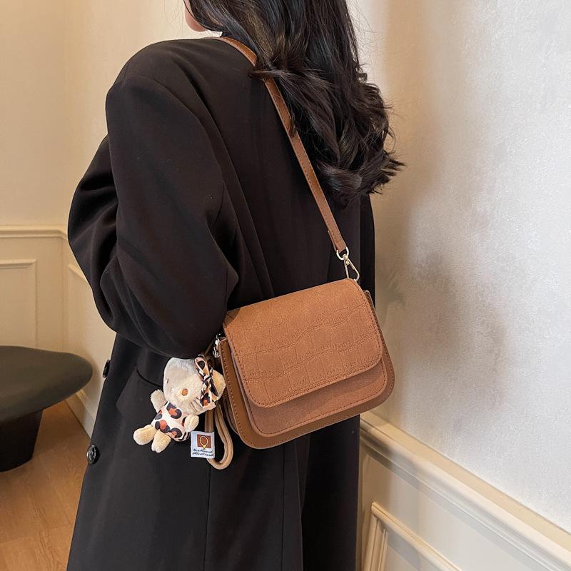 

Crocodile pattern popular small square bag twist portable texture small bag 2025 new trendy solid color one shoulder messenger women s bag 18*8*14