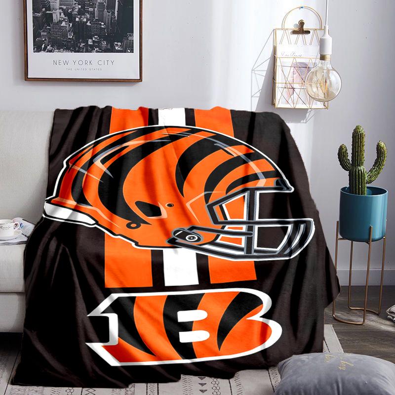 Couverture de lit en flanelle légère Cincinnati Bengals Casque Parfaite pour le Voyage, le Camping, les Salons, les Bureaux, les Canapés, Cadeau de Noël pour Fan
