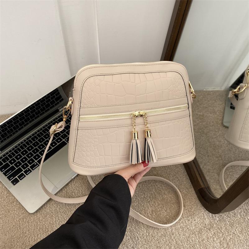 

Stylish New Crocodile Pattern Glossy Handbag For Women Versatile Shoulder Bag In Black Brown White Khaki хакі