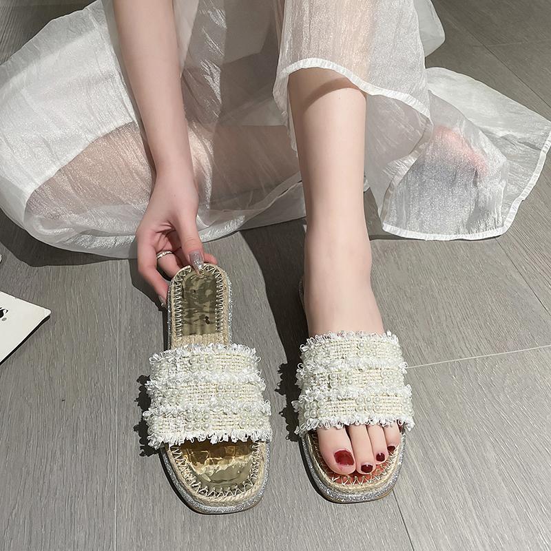 Fashion Pearl Flat Bottom Sandals Women Summer Outdoor Wear New Retro Square Head Tassel One Strap Soft Bottom Open Toe Slippers