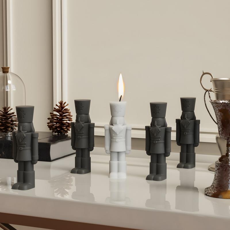 1Pcs Soldier Candle Plaster Cement King Figurine Wax Product Casting Tool For Diy 3D Nutcracker Ornament Silicone Mold