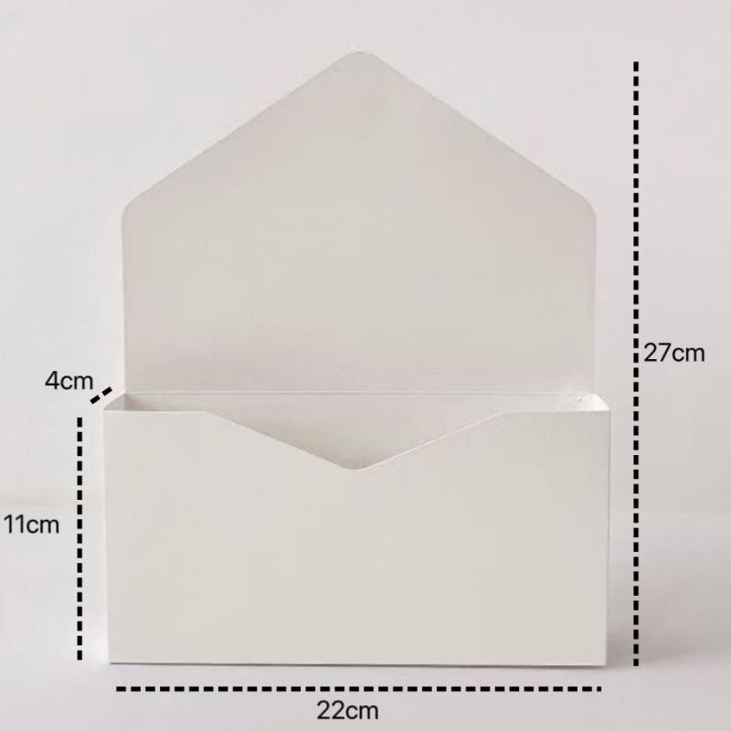 Spring Letter Flower Box: Handmade Silk Bouquet In Kraft Paper Packaging for Valentine's Day & Qixi