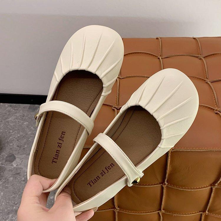 Autumn and Winter Lady Shoes Spring Rustic Pleated Soft Bottom Moe Big Head Commuting Women's Shoes