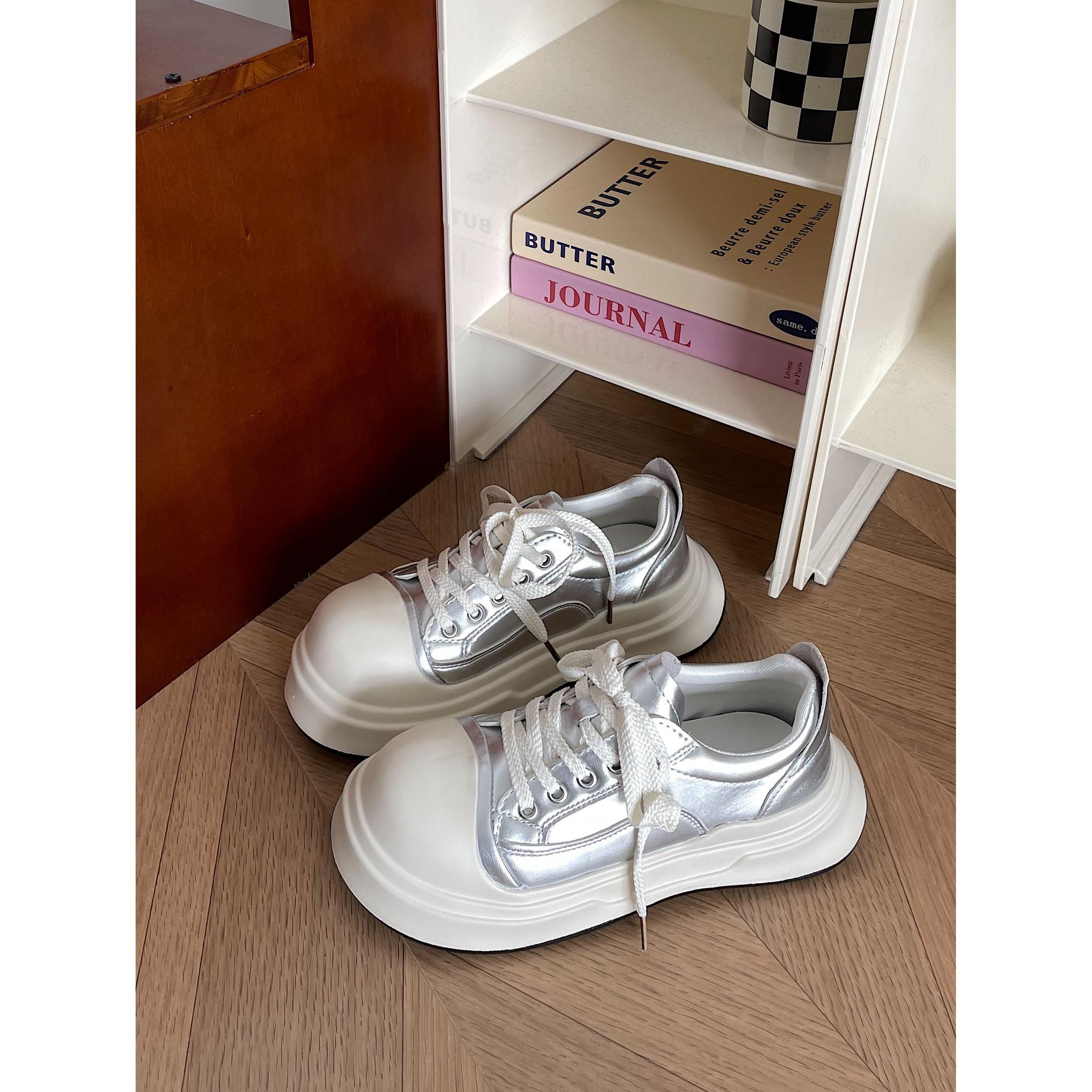 

Ugly cute height increase Mickey black and white big head shoes women s new versatile casual sports platform Mary Jane bread shoes 40 серебряный