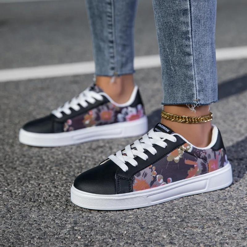 

MAEDEF Женская спортивная обувь Мужская вулканизированная обувь На шнуровке Женские кроссовки Парная модная обувь с принтом граффити Повседневная обувь на плоской подошве 45