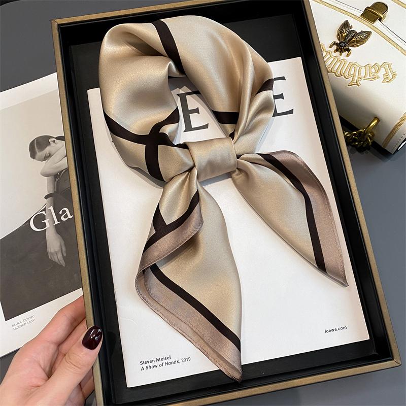 Lenço Quadrado de Cetim de Seda 100% Puro Alta Qualidade para Mulheres Estampado Bolsa de Mão Pulseiras de Pulso Xale Feminino Lenço de Pescoço Foulard