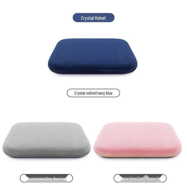 Prodyšný sedák z paměťové pěny Ice Silk pro dlouhé sezení