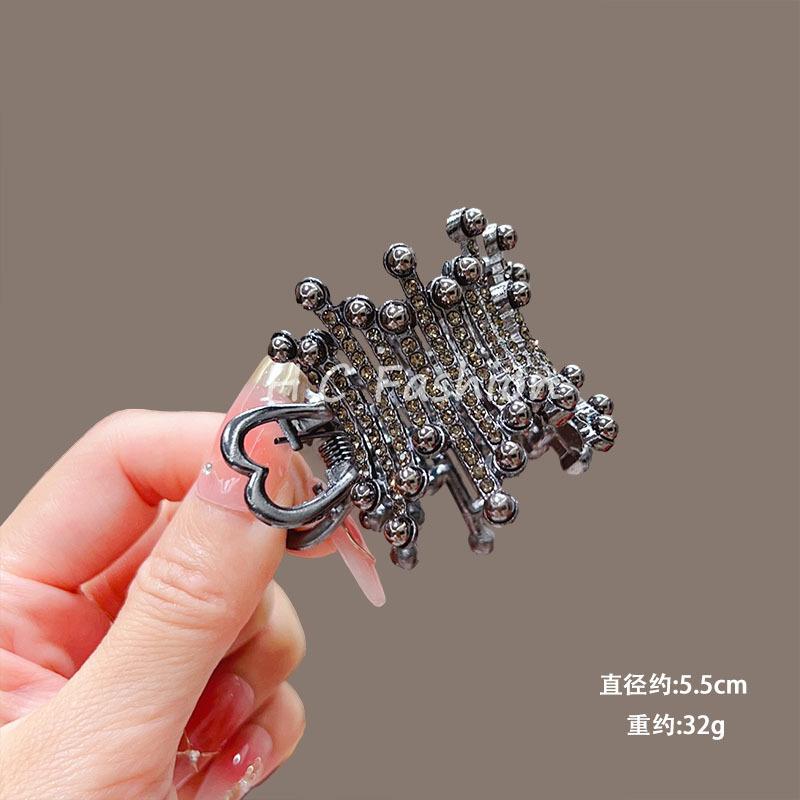 

Кисточка металлическая заколка-шпилька аксессуар для волос One Size чёрный