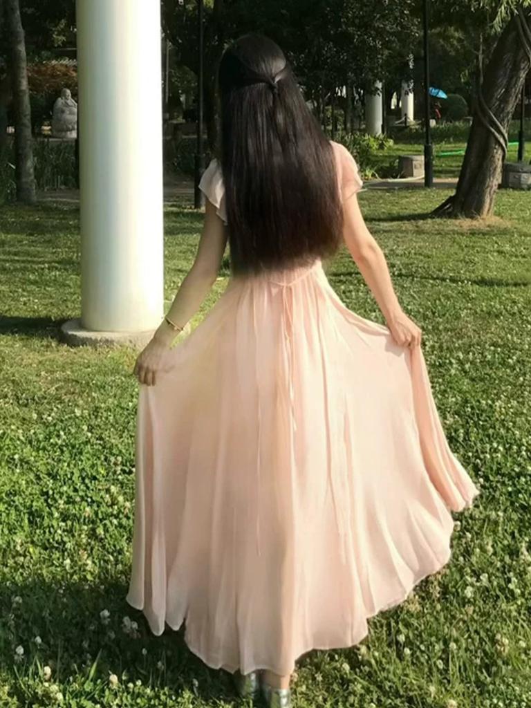 French Gentle Wind Pink Short Sleeve Dress 2026 Giant Good-looking Holiday Style Temperament Waist Long Skirt