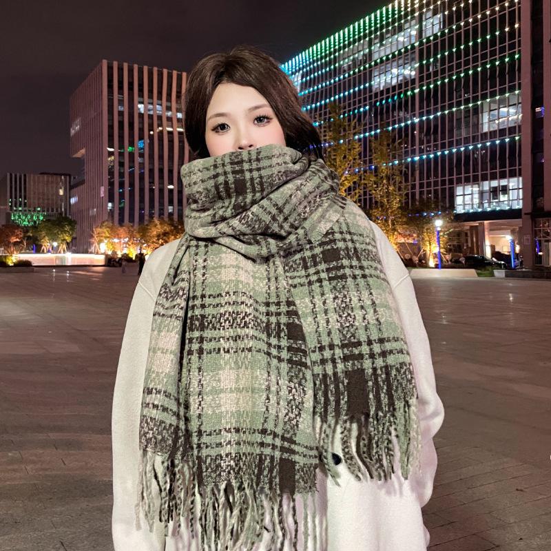 Hochwertiger Schal im koreanischen Stil mit Karomuster: Warmer, verdickter Kaschmir-ähnlicher Schal für Studenten und Paare