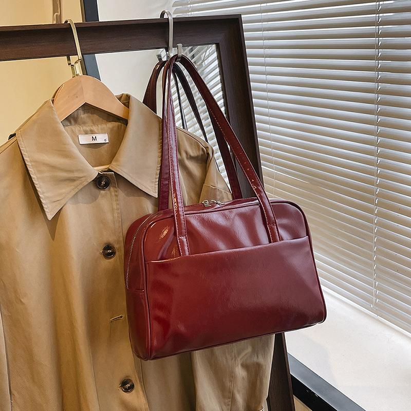 Large capacity shoulder bag women s autumn retro underarm bag versatile large capacity tote bag