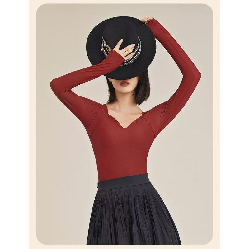 Women S Plus Size Long Sleeve Thermal Underwear With Built In Bra Pad V Neck Base Layer