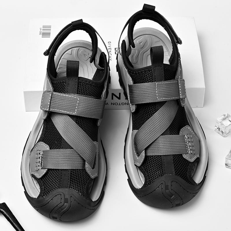 Fashion Anti-collision Toe Men Sandals Stylish Trend Man Summer Shoes Summer Mesh Flats Outdoor Male  Beach Shoes New Wading Aqua Shoes