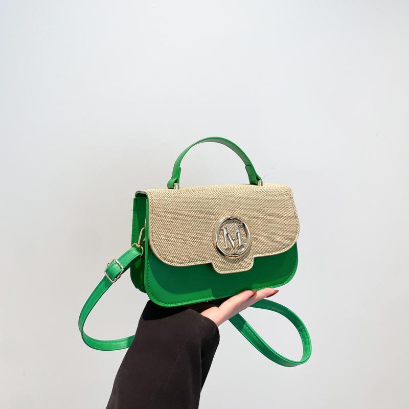 This year, the popular portable small square bag 2025 spring and summer new fashion retro foreign style letter shoulder messenger bag