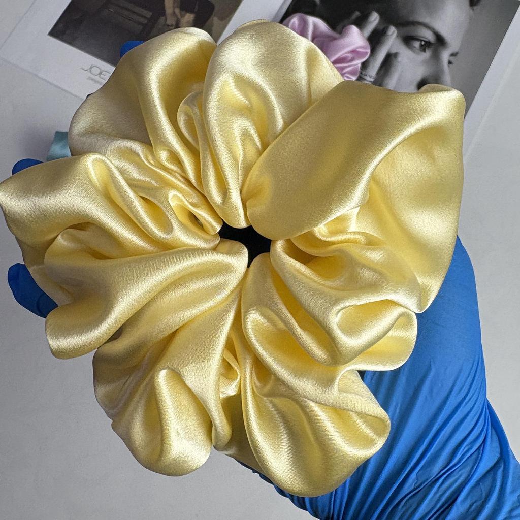 7cm Large Mulberry Silk Scrunchies - Luxury Hair Ties & Accessories
