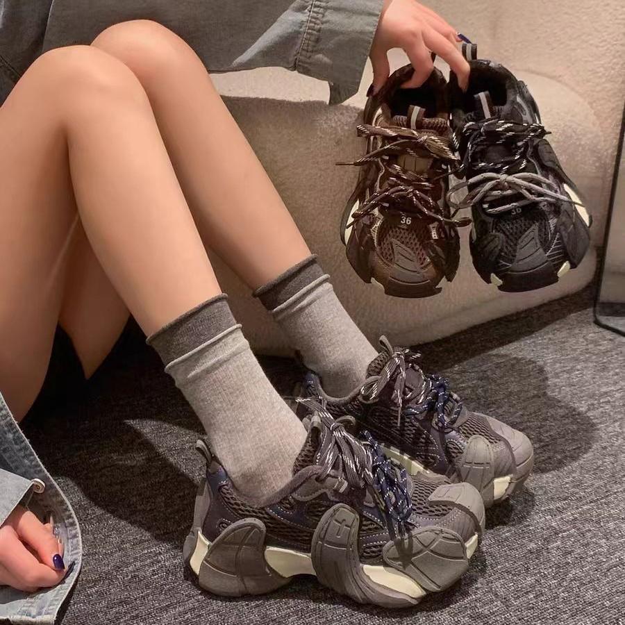 Dad Shoes Women's 2025 Autumn and Winter New Popular Black Velvet Temperament Thick Sole Heightening Casual Sports Shoes Children