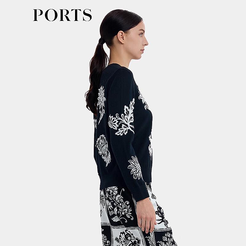 Ports Women's Embroidered Knitted Sweater