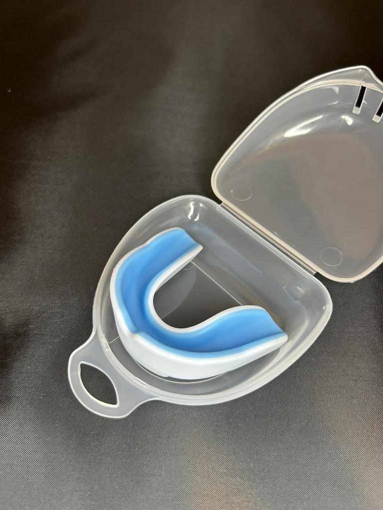 Mouthpiece with Case Martial Ice American Football (White/Light Blue, Kids/Juniors) Arts, Hockey, Boxing, Karate, Rugby, (White/Light Blue, Kids)