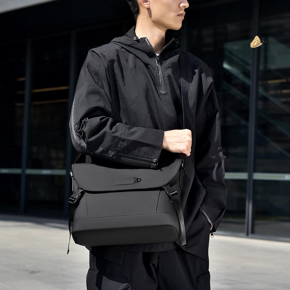 Men's Crossbody Bag One-shoulder Messenger Bag Travel Backpack Portable Business Bag