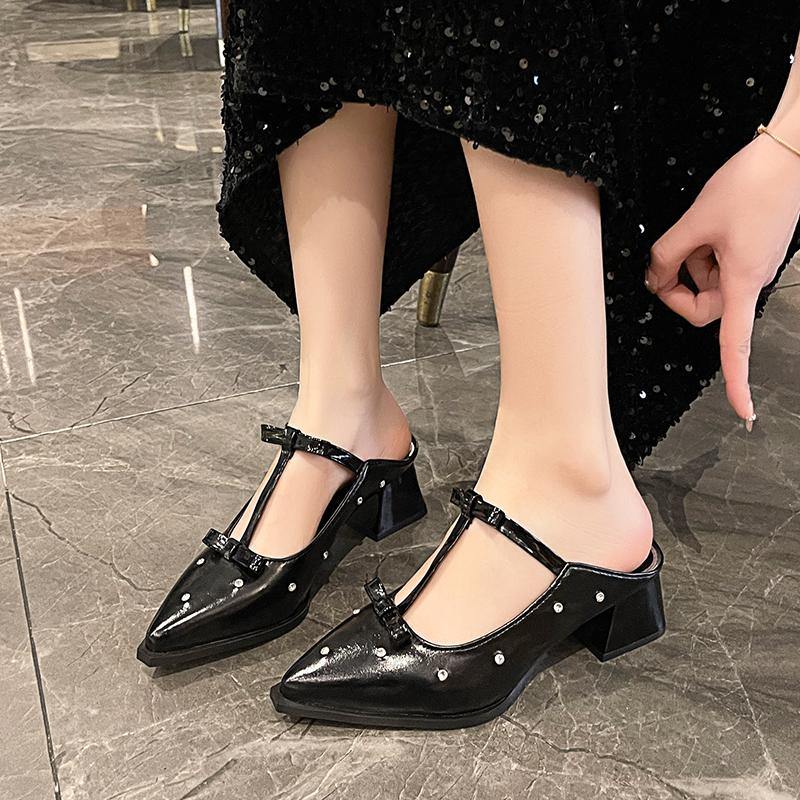 Internet Celebrity Thick High Heel Beautiful Pointed Toe Single Shoes Women's Spring 2026 New French Slip-on Sandals