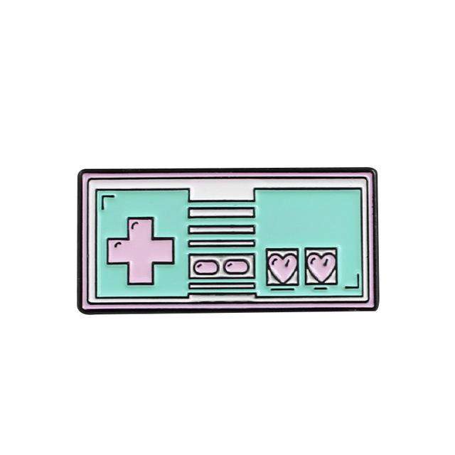 Heart-shaped Cartoon Game Console Brooch: Level Clear & GAME OVER Badge
