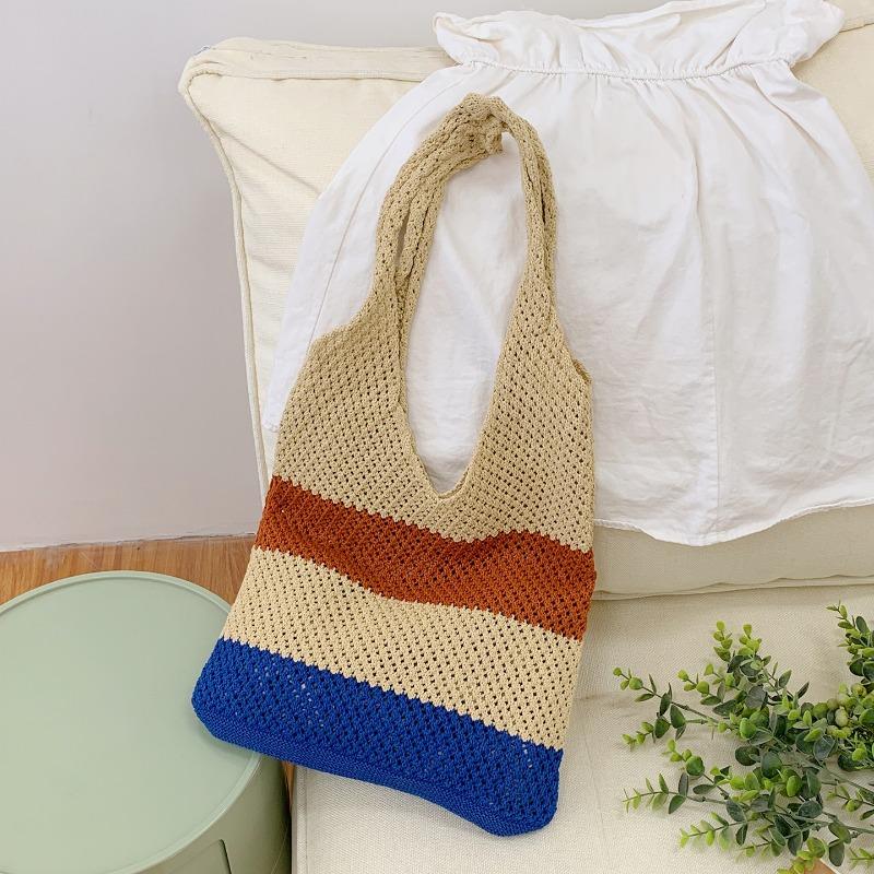 

Retro contrasting striped woven bag women s hollow large-capacity commuting shoulder bag lazy versatile tote bag хаки