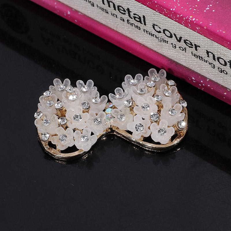 

Engood 100Pcs Resin Cherry Flower Rhinestone Sewing Trim & Embellishments Craft Bow Buttons DIY Hair Accessories Case Decoration білий