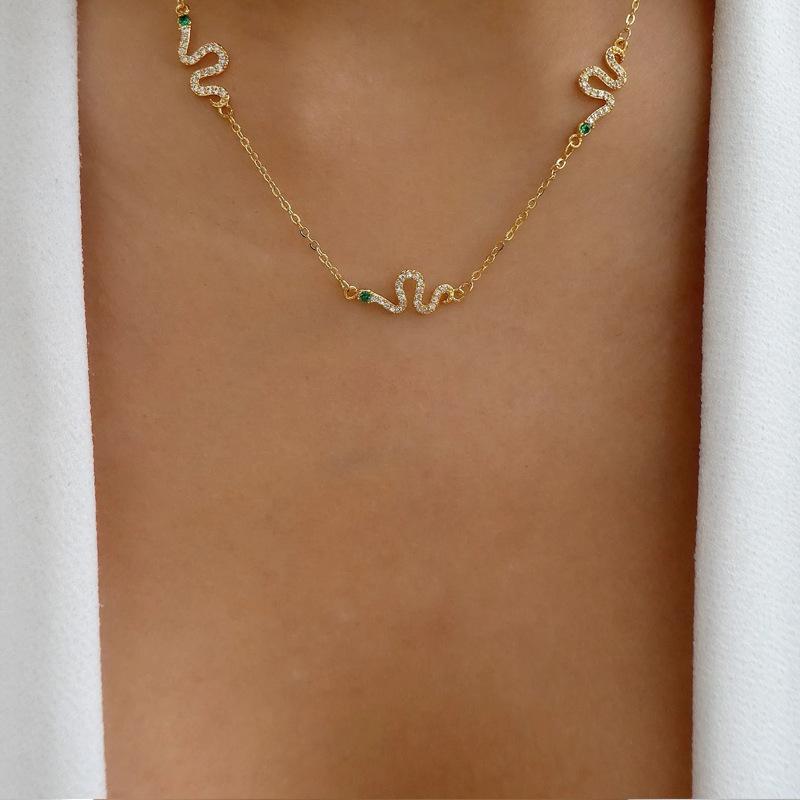 

Желаю новых изделий, полных бриллиантовых змеиных ожерелий, комплектов ювелирных украшений для знаменитостей, модных и персонализированных цепочек для ключиц для женщин