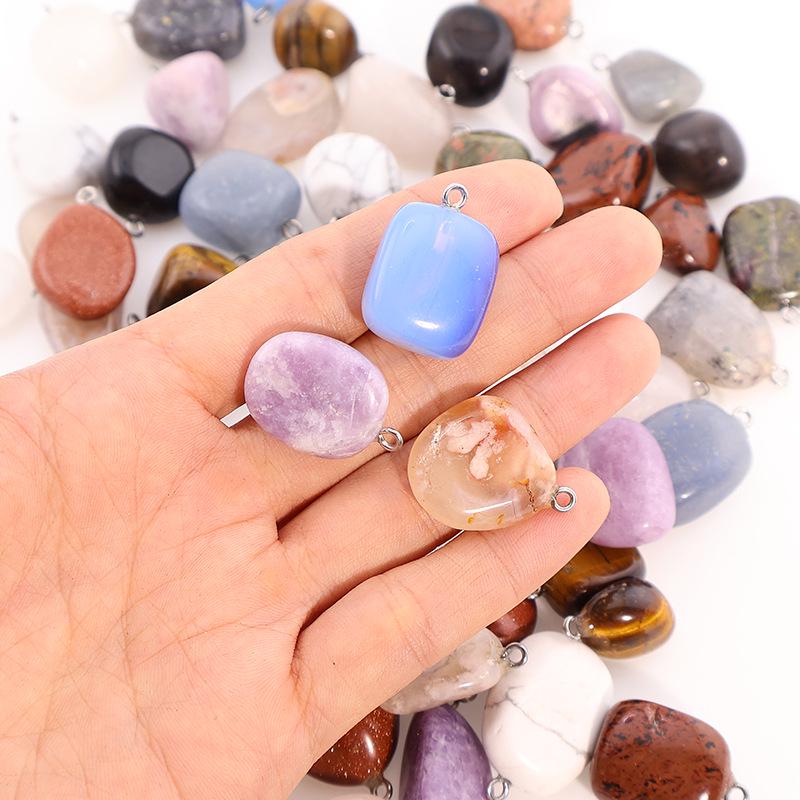 Irregular Natural Agate Crystal Stone Pendants for Keychains and Accessories
