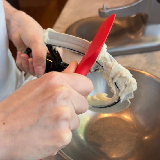 2Pcs/Set Baking Dough Scraper Heat-Resistant Mixing Scraping Batter Silicone Spatula Easy To Clean Kitchen Tool