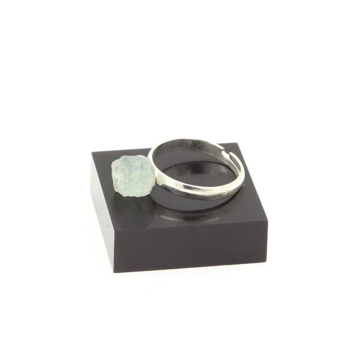 Pierres et Minéraux. Bague Aigue-Marine brut plaqué argent. 10.11 ct. Taille réglable.