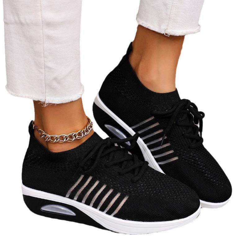 New Summer Casual Sports Shoes 2025 Fly Knit Women's Thick Sole Heightened Lightweight Plus Size Women's Shoes