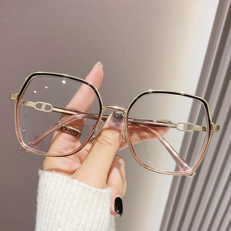 

Anti Blue Light Women s Glasses Large Frame Metal Eyeglass Legs Sturdy Hinge Shiny Flat Glasses розовый